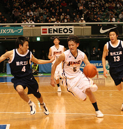 男子】3回戦 沼津中央（静岡）ＶＳ県立能代工業（秋田） | バスケプラス - Basket Plus -